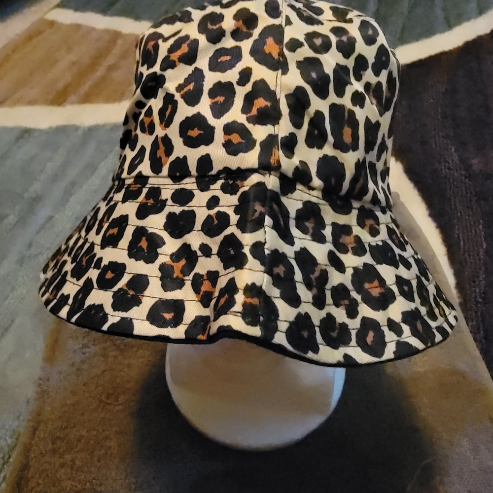 New In Package Leopard Print bucket hat